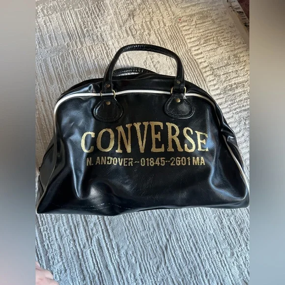 Converse Black Bag with Red Star and Cream Logo - Picture 2 of 6